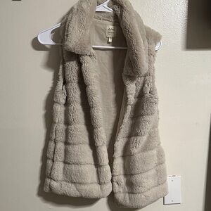 Dylan Faux Fur Vest S